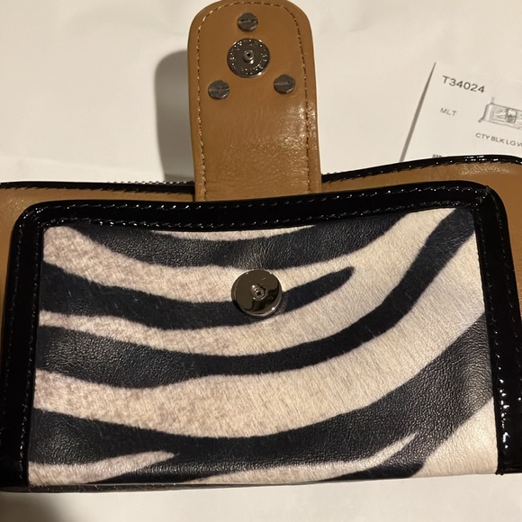 BRIGHTON Wallet new with tag $165. - Picture 4 of 4